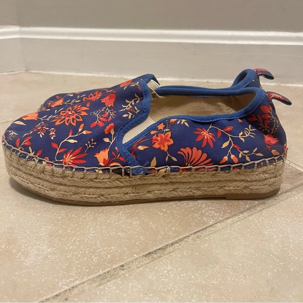 Sam Edelman Blue and Red Floral  Corrin Espadrilles
